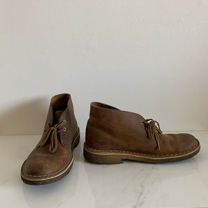 CLARKS 6.5 BROWN CHUKKA DESERT BOOTS